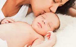 Teaching My Baby Crucial Self-Settling Skills (4 months and onwards) >>
